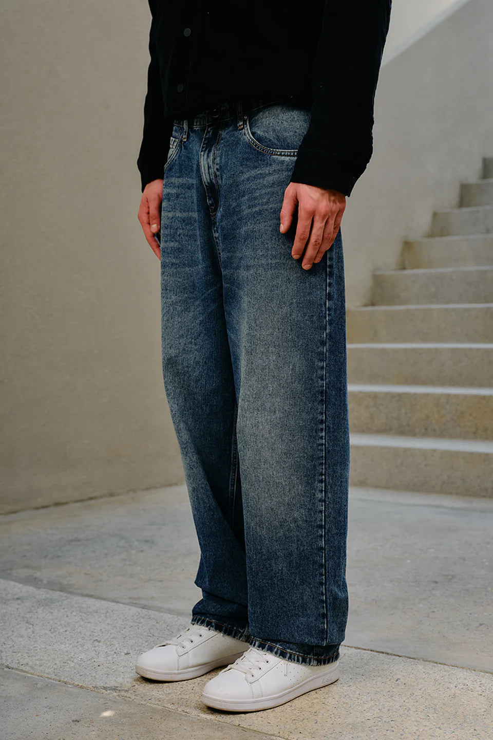 Rugged Wash Wide Leg Jeans